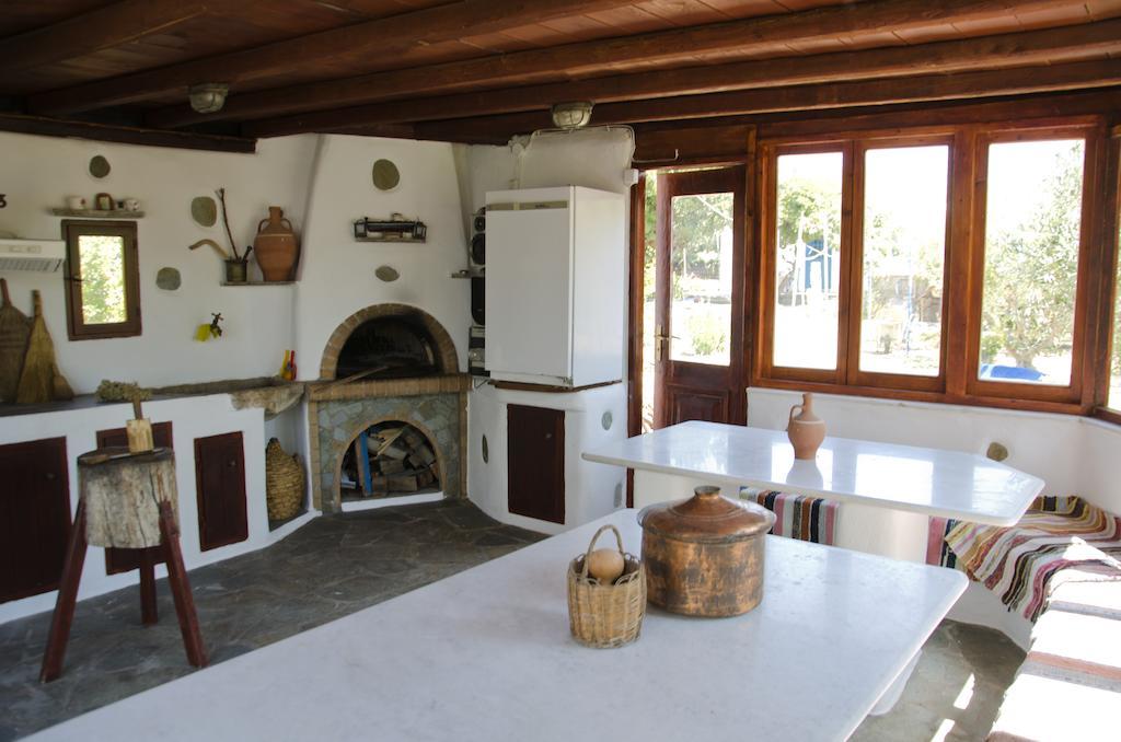 Helen'S Minimal Studios & Apartments Αλυκή Δωμάτιο φωτογραφία